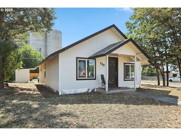130 W Darland St  Goldendale WA 98620 photo
