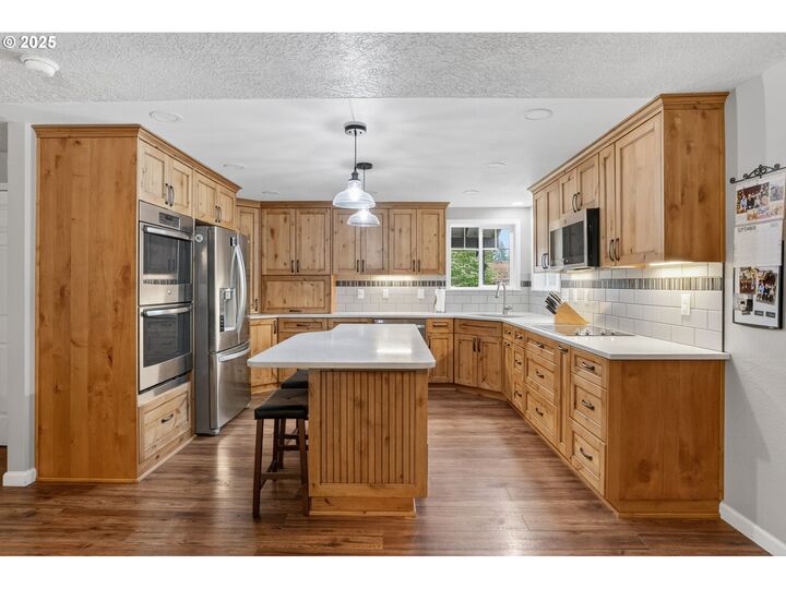 Property Photo: 2810 SE Grace Ave WA 98604