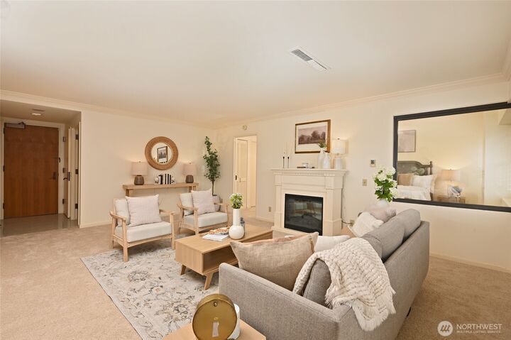 Property Photo:  1301  Spring Street 6E  WA 98104 