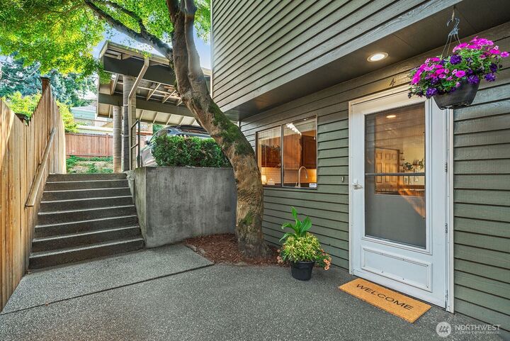 5932  Fauntleroy Way SW 4  Seattle WA 98136 photo