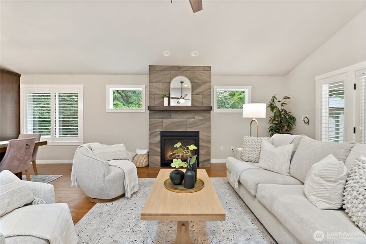 Property Photo:  17717  Robinhood Lane  WA 98290 