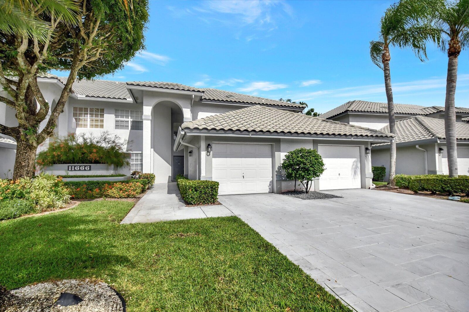 Property Photo: 11666 Briarwood 2 Circle 2 FL 33437
