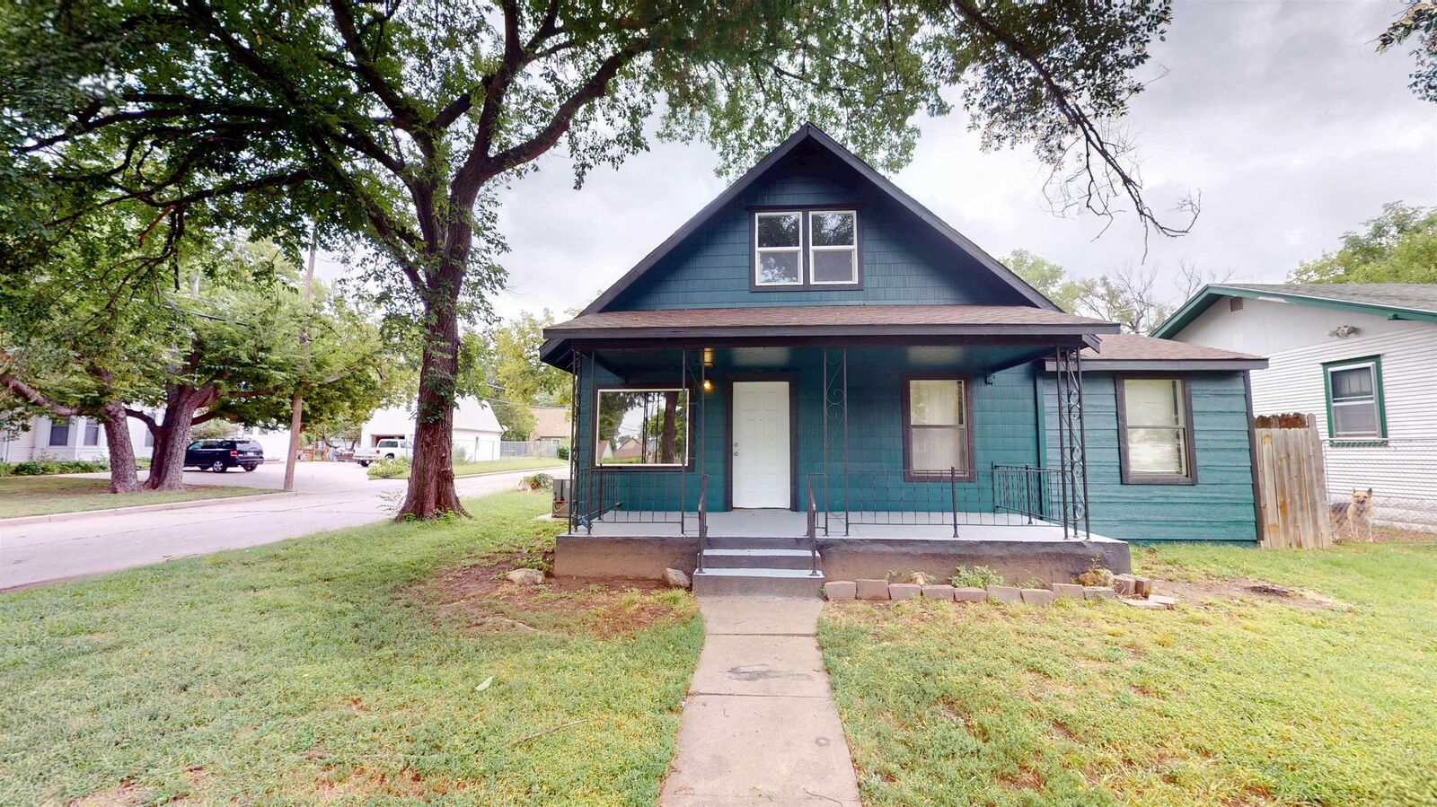 Property Photo: 1702 S Emporia KS 67221