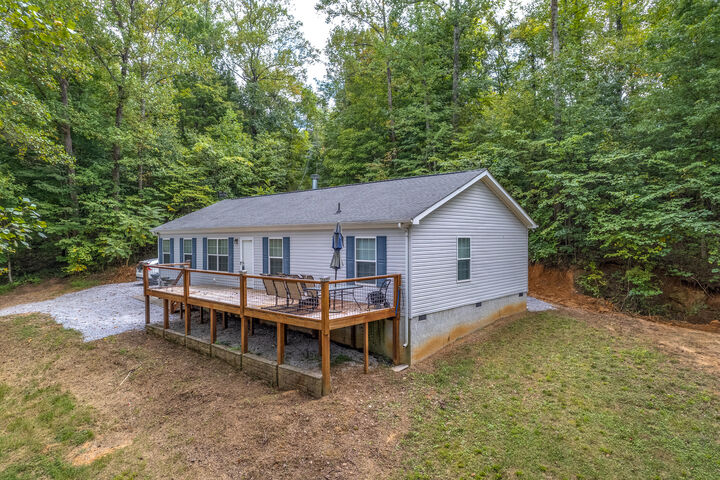 Property Photo:  596 Autumn Ridge Way  TN 37725 