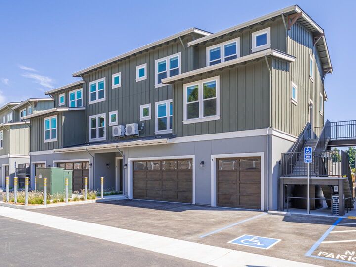 Property Photo: 121 Aptos Village Way 1 CA 95003