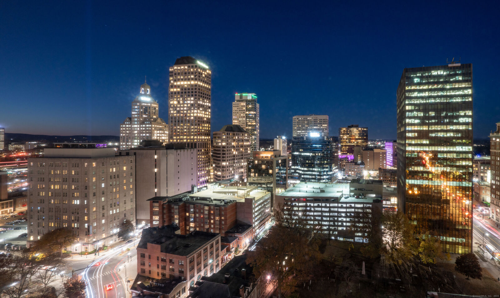 Property Photo:  1 Gold Street 24de  CT 06103 