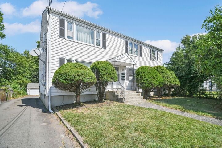 Property Photo: 19 Ridgewood Street CT 06053