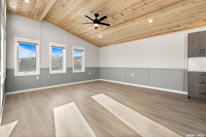 Property Photo:  913 Pincherry Place E  SK S0G 1S0 