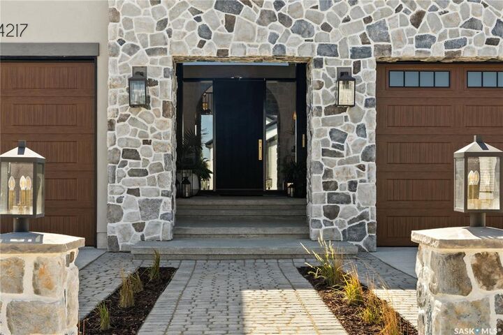 Property Photo: 4217 Elderberry Crescent E SK S4V 3V3