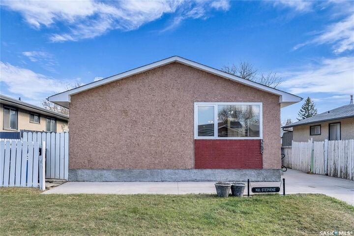 3205 33rd Street W  Saskatoon SK S7L 4R1 photo