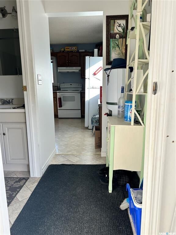 Property Photo:  1 Rhodes Street  SK S0C 2H0 
