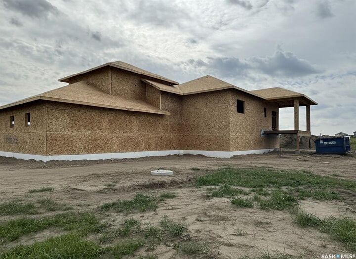 Property Photo:  14 Cardinal Drive  SK S7C 0C3 