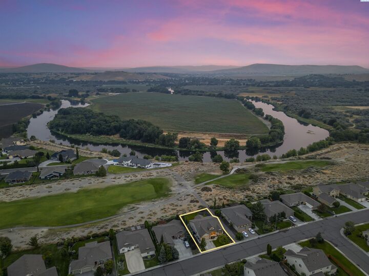 2723 Stonecreek Drive  Richland WA 99354 photo