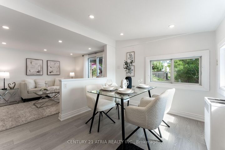 Property Photo: 197 Queen Street ON H3B 3M5