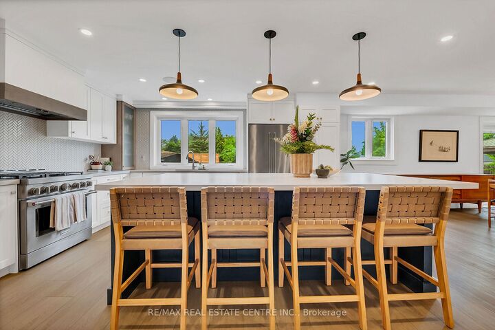 Photo de la propriété:  217 Jones Road  ON L8E 5J4 