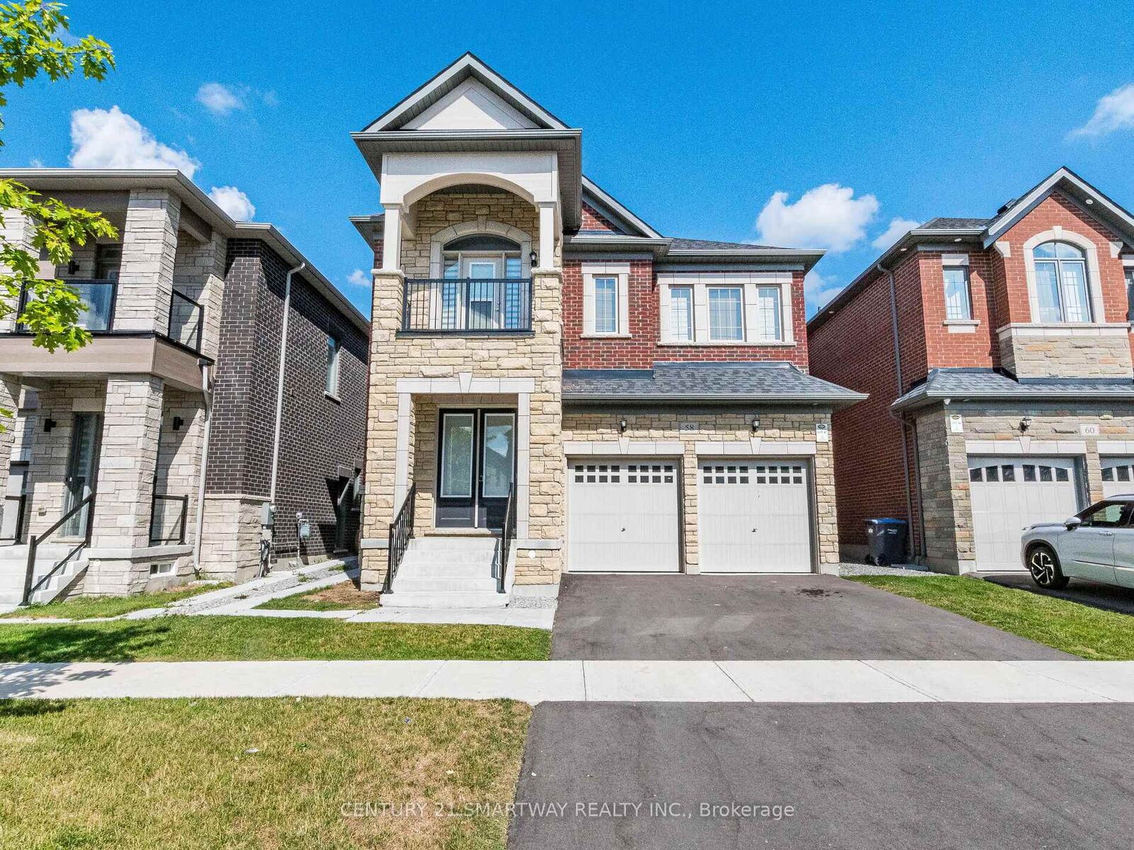 Property Photo: 58 Jura Crescent ON L6P 4R3