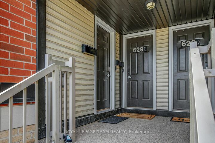 Property Photo: 629 Chapman Mills Drive B ON K2J 5T1