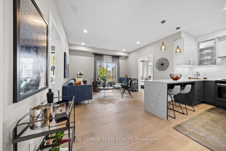 Property Photo:  2370 Tenth Line Road 209  ON K4A 5V1 