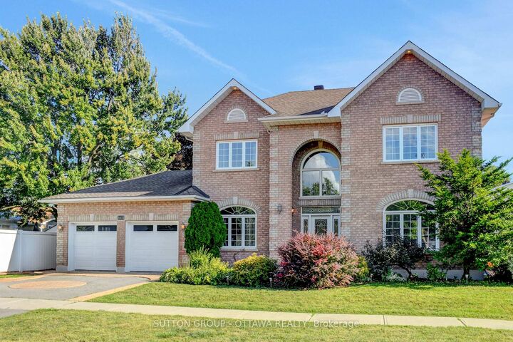 Property Photo: 6472 Beausejour Drive S ON K1C 6V5