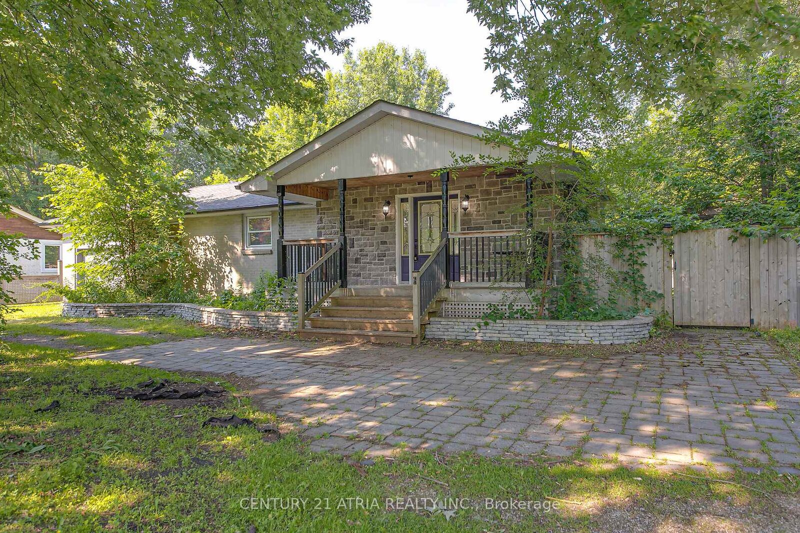 Property Photo: 2070 St. Paul Road ON L9S 1V2