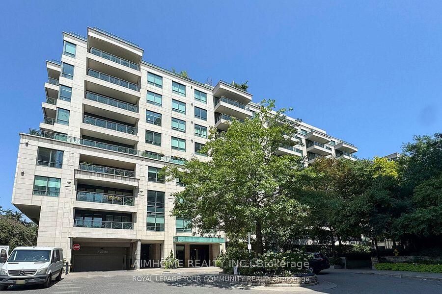 Property Photo: 20 Scrivener Square 710 ON M4W 3X9