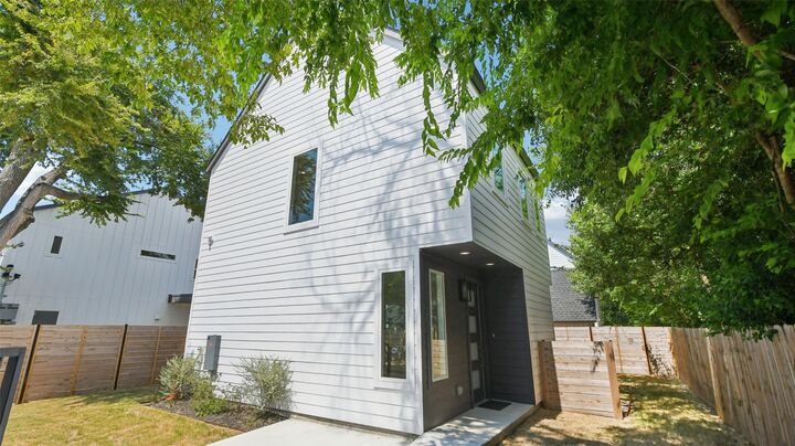 Property Photo:  9104 Georgian Drive  TX 78753 