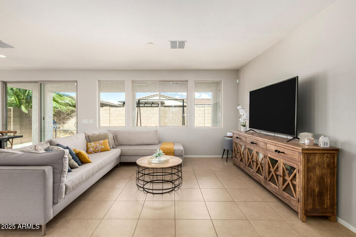 Property Photo:  22544 E Via Estancia --  AZ 85142 