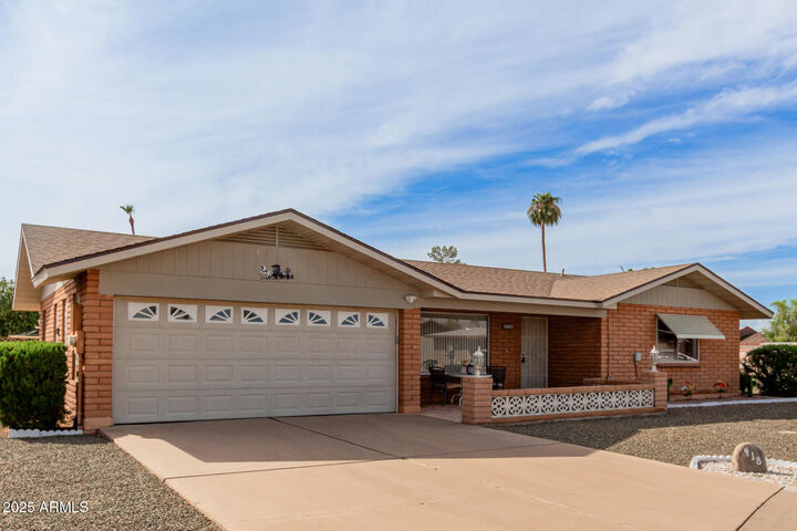 Property Photo:  418 S Roanoke --  AZ 85206 