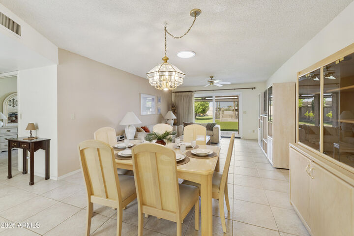 Property Photo:  718 S Arrowwood Way  AZ 85208 