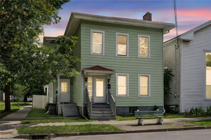 Property Photo:  445 North Tioga Street  NY 14850 