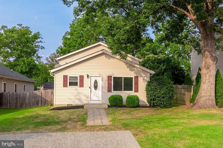 Property Photo: 111 Hotchkiss Street VA 22408