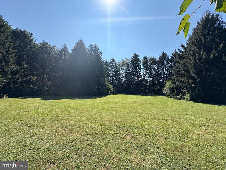 934 Village Road  Lancaster PA 17602 photo