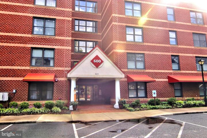 Property Photo:  600 McKinsey Park Drive 102  MD 21146 