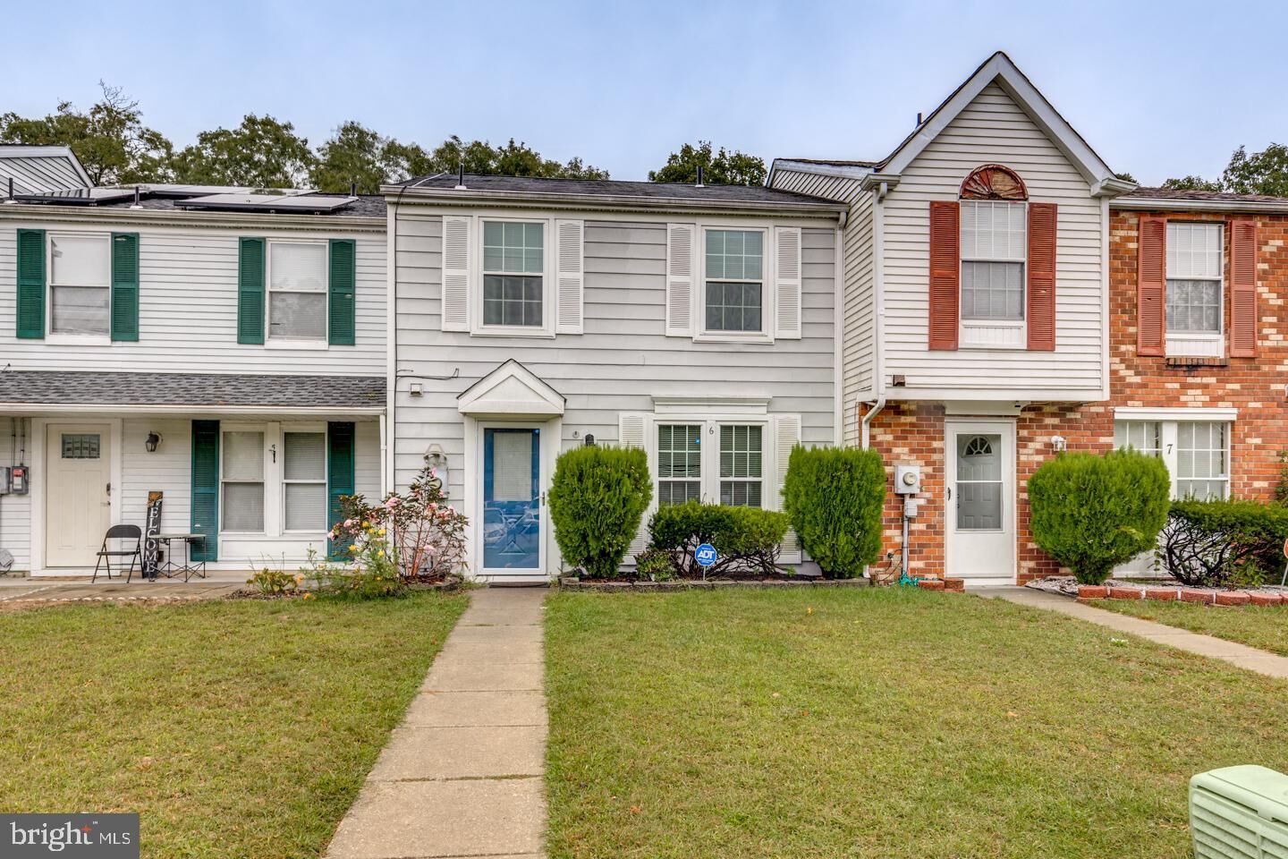 Property Photo:  6 Victoria Manor Court  NJ 08081 