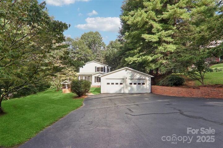 Property Photo:  5 Timothy Lane  NC 28715 