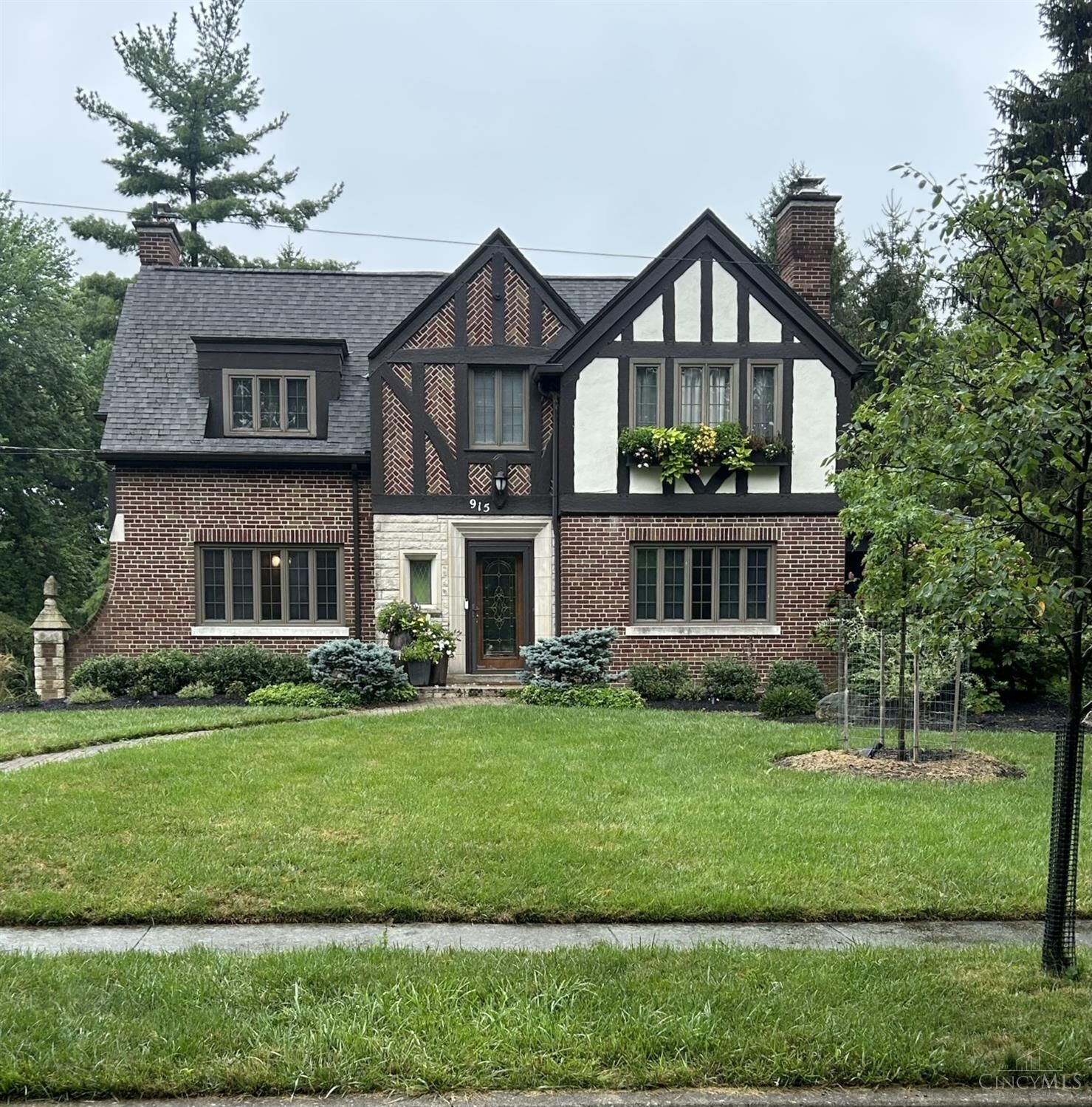 Property Photo: