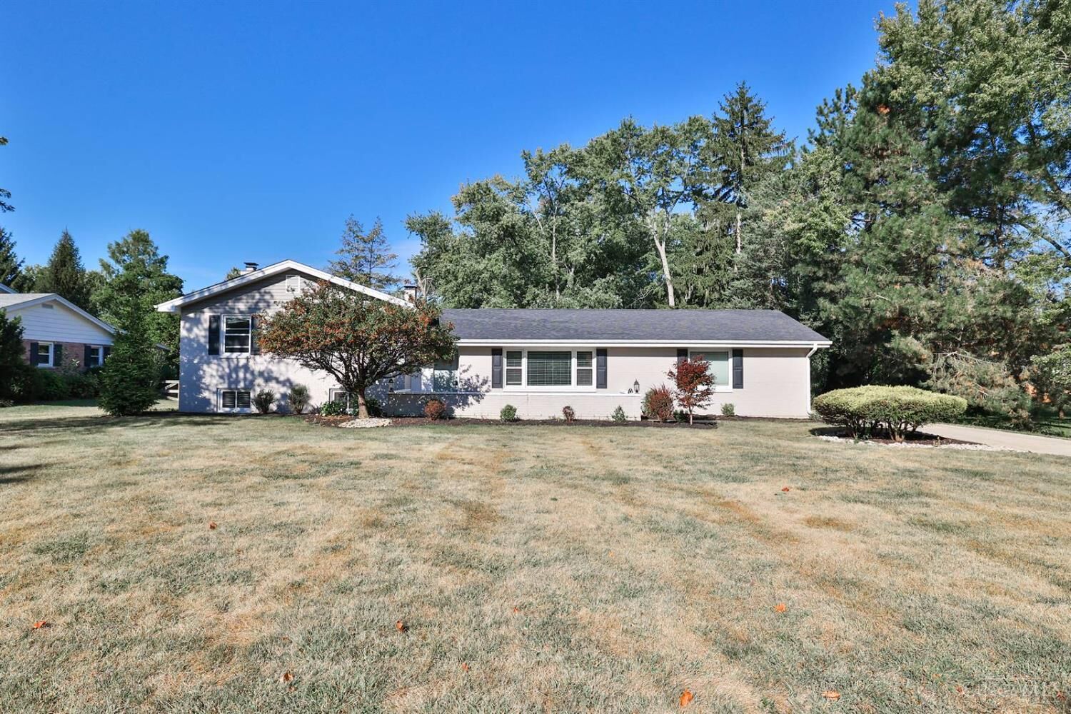 Property Photo:  612 Kenridge Drive  OH 45042 