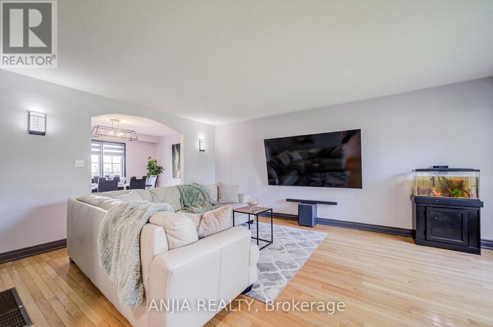 Property Photo: 7845 Ninth Line ON L6B 1A8