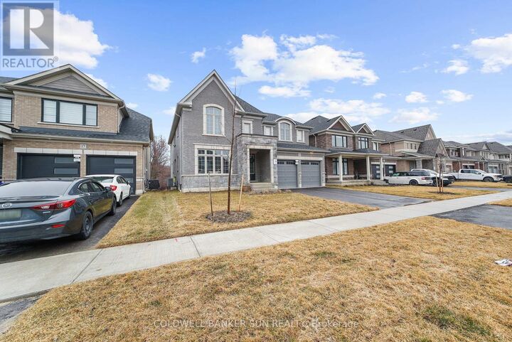 Property Photo: 15 Hummingbird Grove East ON L0G 1W0