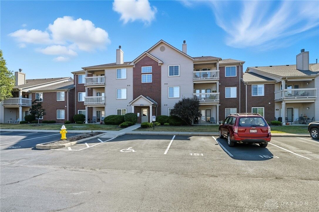 Property Photo: 1946 Waterstone Boulevard 310 OH 45342