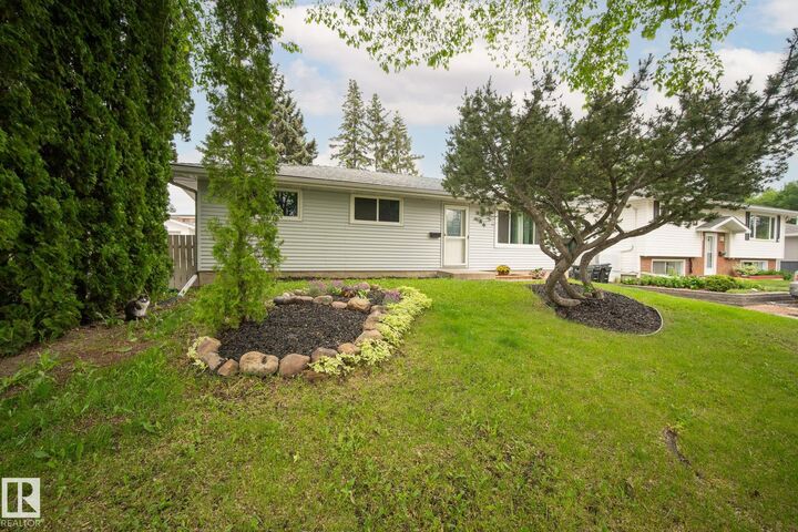 44 Marion Drive  Sherwood Park AB T8A 0M1 photo