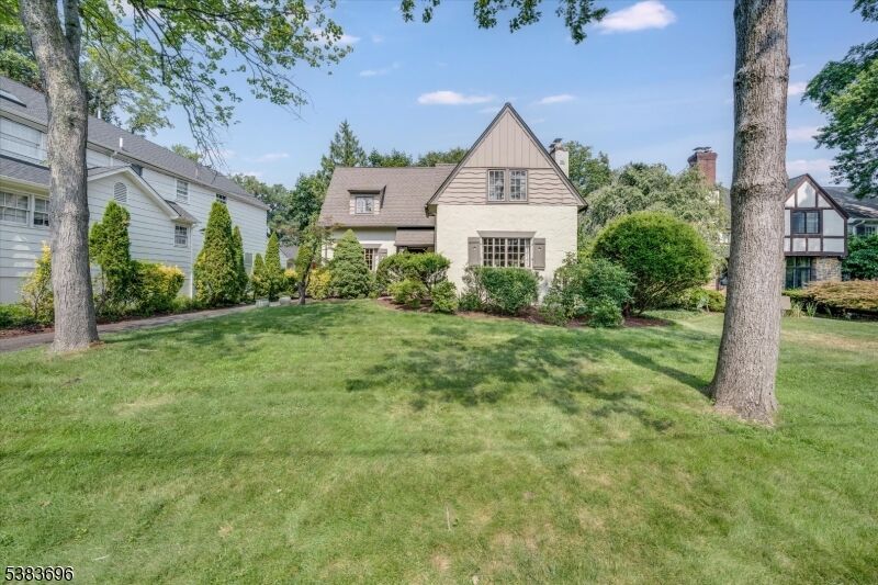 Property Photo: 30 Glenwood Drive NJ 07078