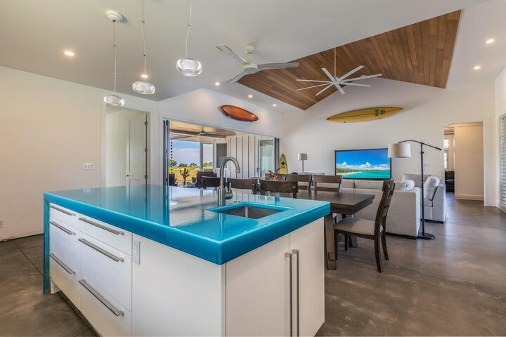 Property Photo: 3868 Punahele Rd HI 96722