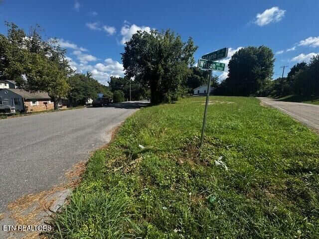 Property Photo:  2739 Wilson Ave  TN 37914 