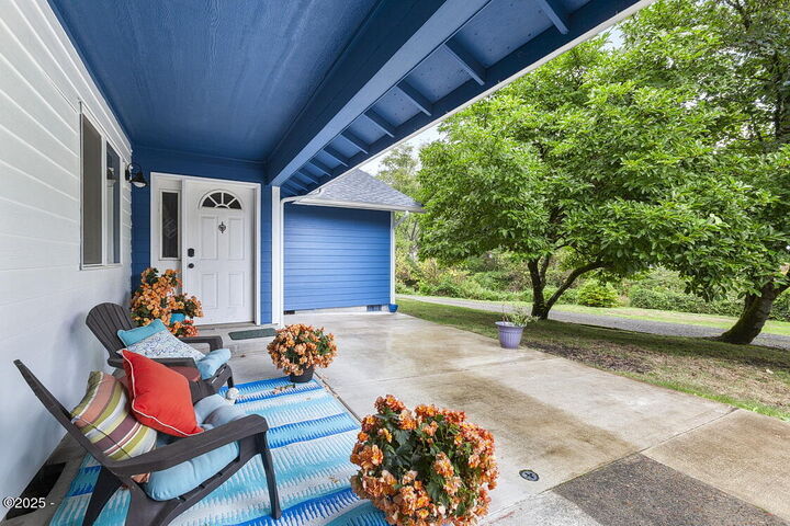 Property Photo: 2525 NE Big Creek Road OR 97365