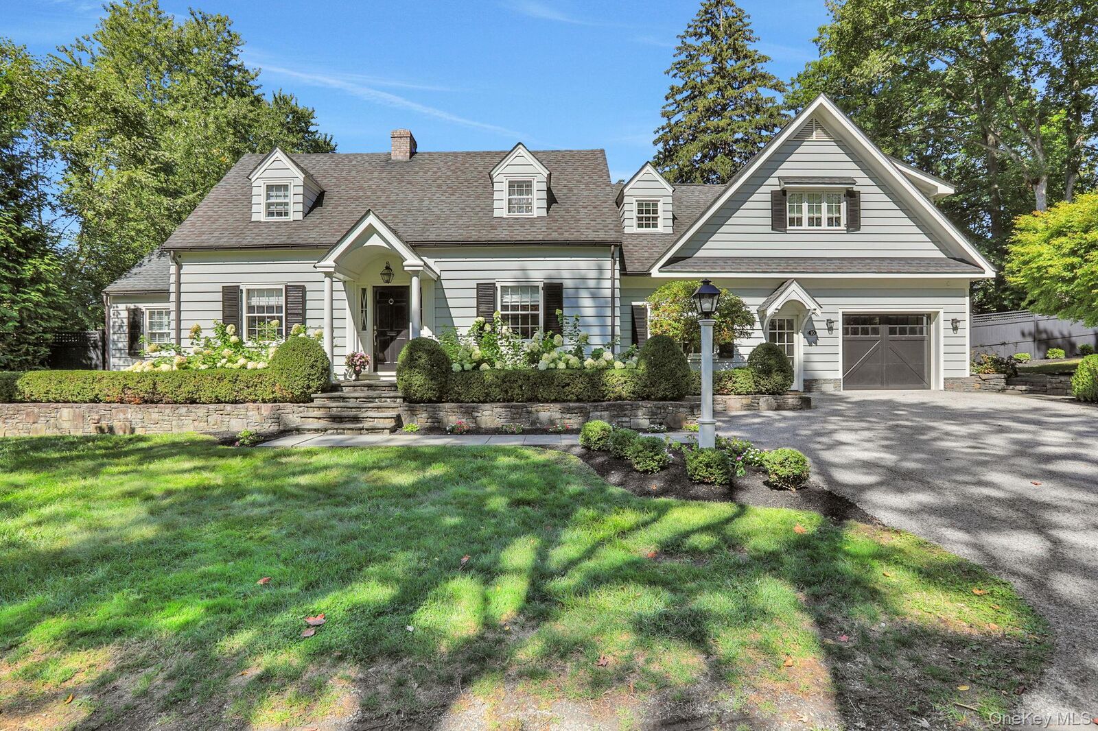 Property Photo:  10 Roe Avenue  NY 12520 