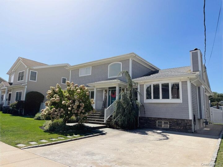 Property Photo:  2370 Narraganset Avenue  NY 11783 