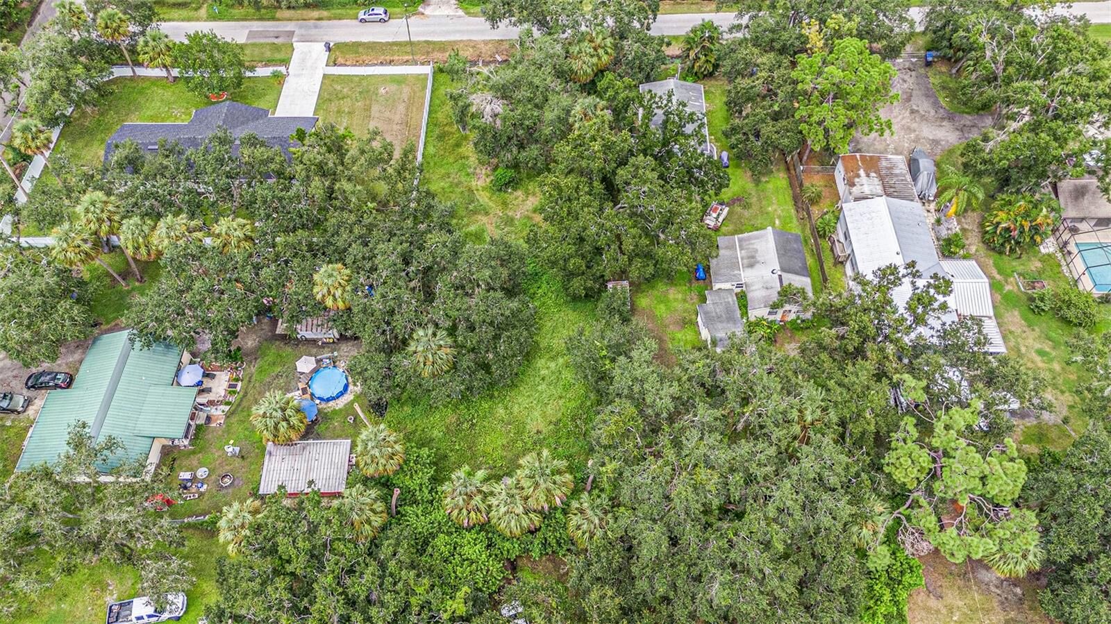 Property Photo:  0 Palm Ave  FL 33534 