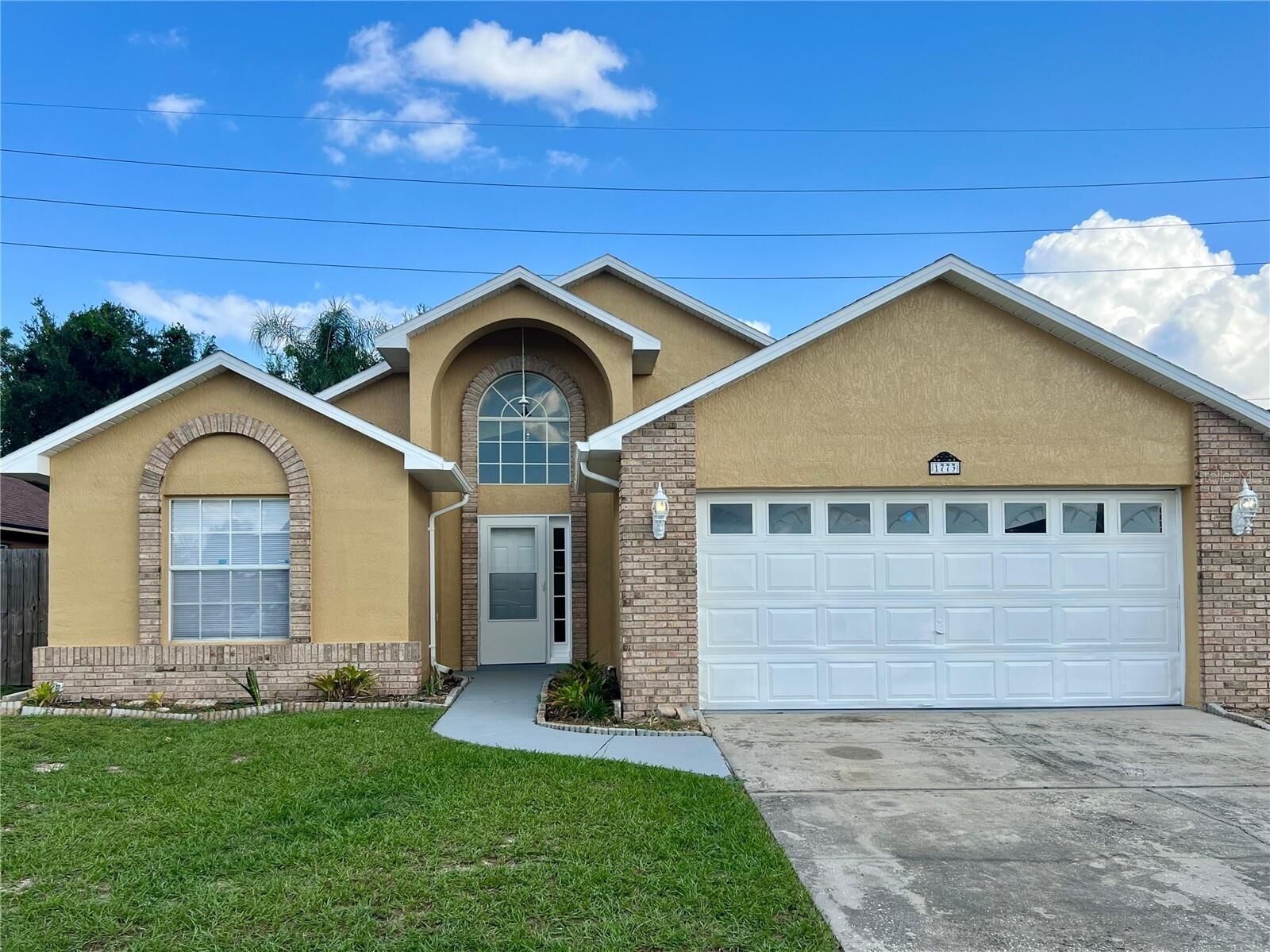 Property Photo:  1773 Tillstream Drive  FL 32818 
