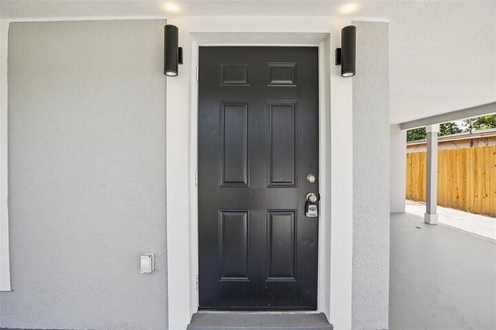 Property Photo: 2307 E Linebaugh Avenue FL 33612